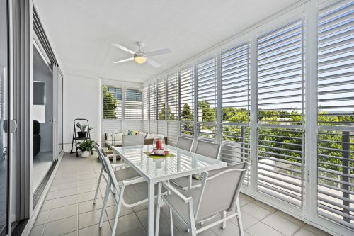 204/41 Harbour Town Drive, Biggera Waters - Offers over $600,000 (SOLD)