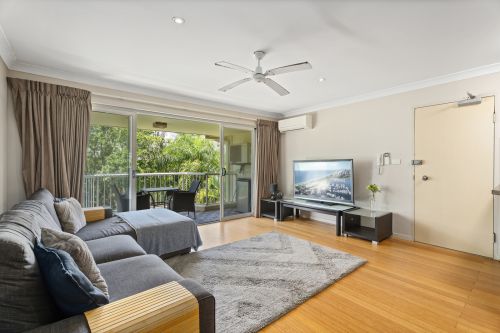 42 / 27-31 Wharf Road, Surfers Paradise - Offers over $599,000 (SOLD)